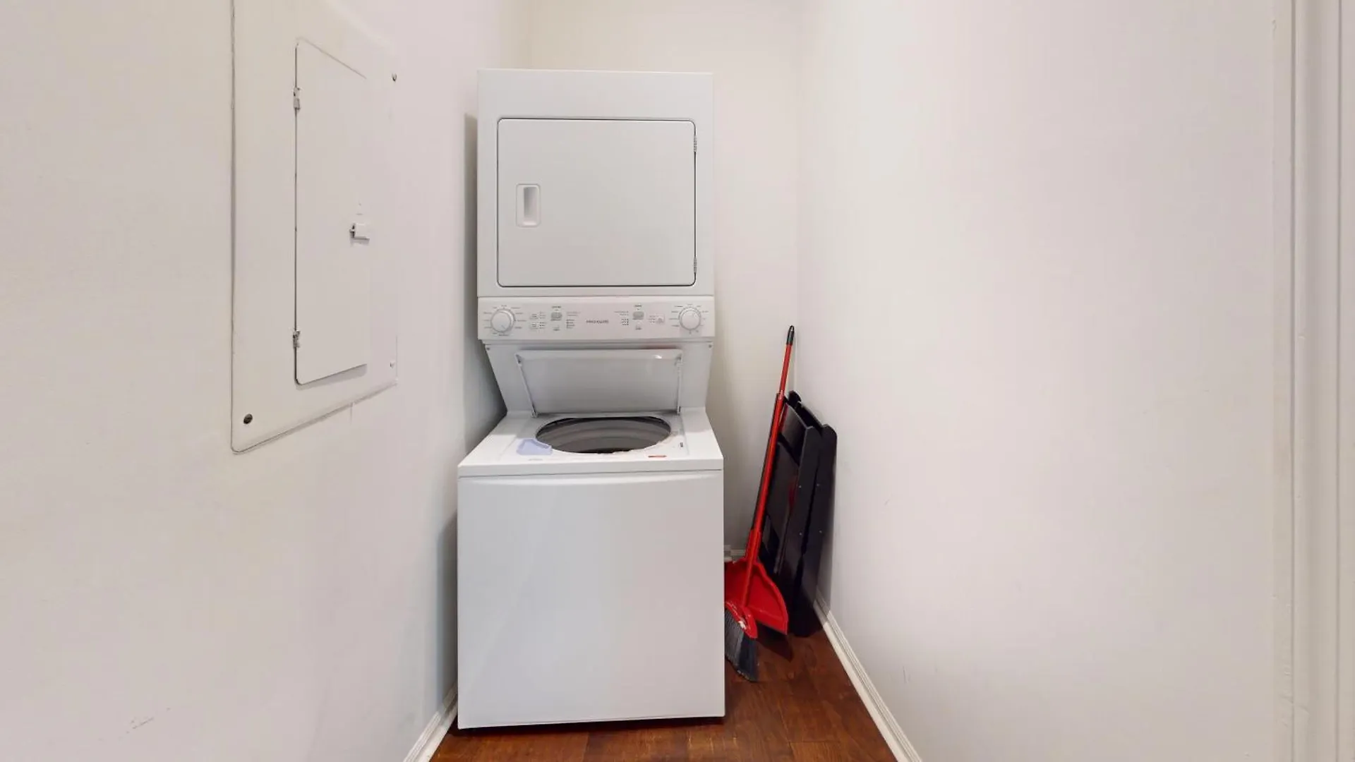 Nashville West End Getaway Apartment